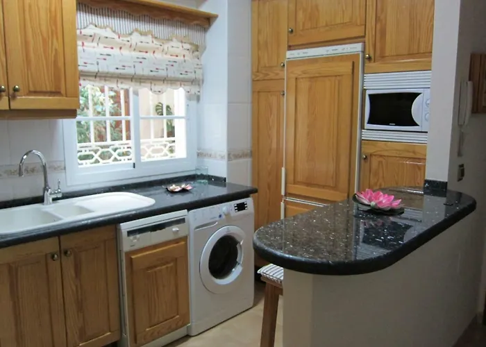 Apartamento Nerja Beach Apartment *